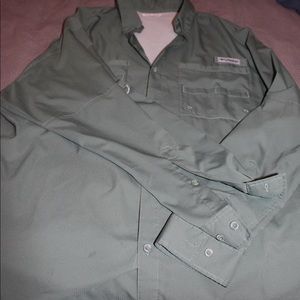 Columbia olive fishing shirt. XL